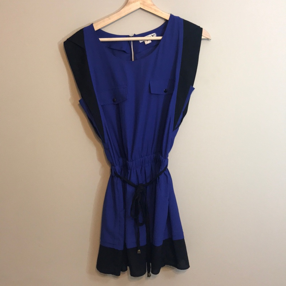 Double Zero | Blue Sleeveless Dress